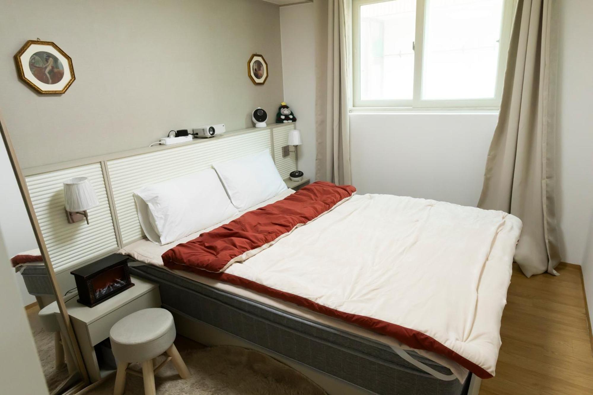 Apartemen Two Cozy And Cool House Food Alley Seoul